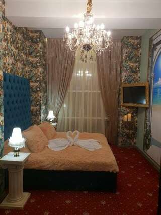 Гостиница Golden Hotel Пятигорск Номер делюкс с 1 двуспальной кроватью-2