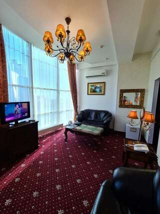 Гостиница Golden Hotel Пятигорск Номер люкс Восточный с 1 двуспальной кроватью-4